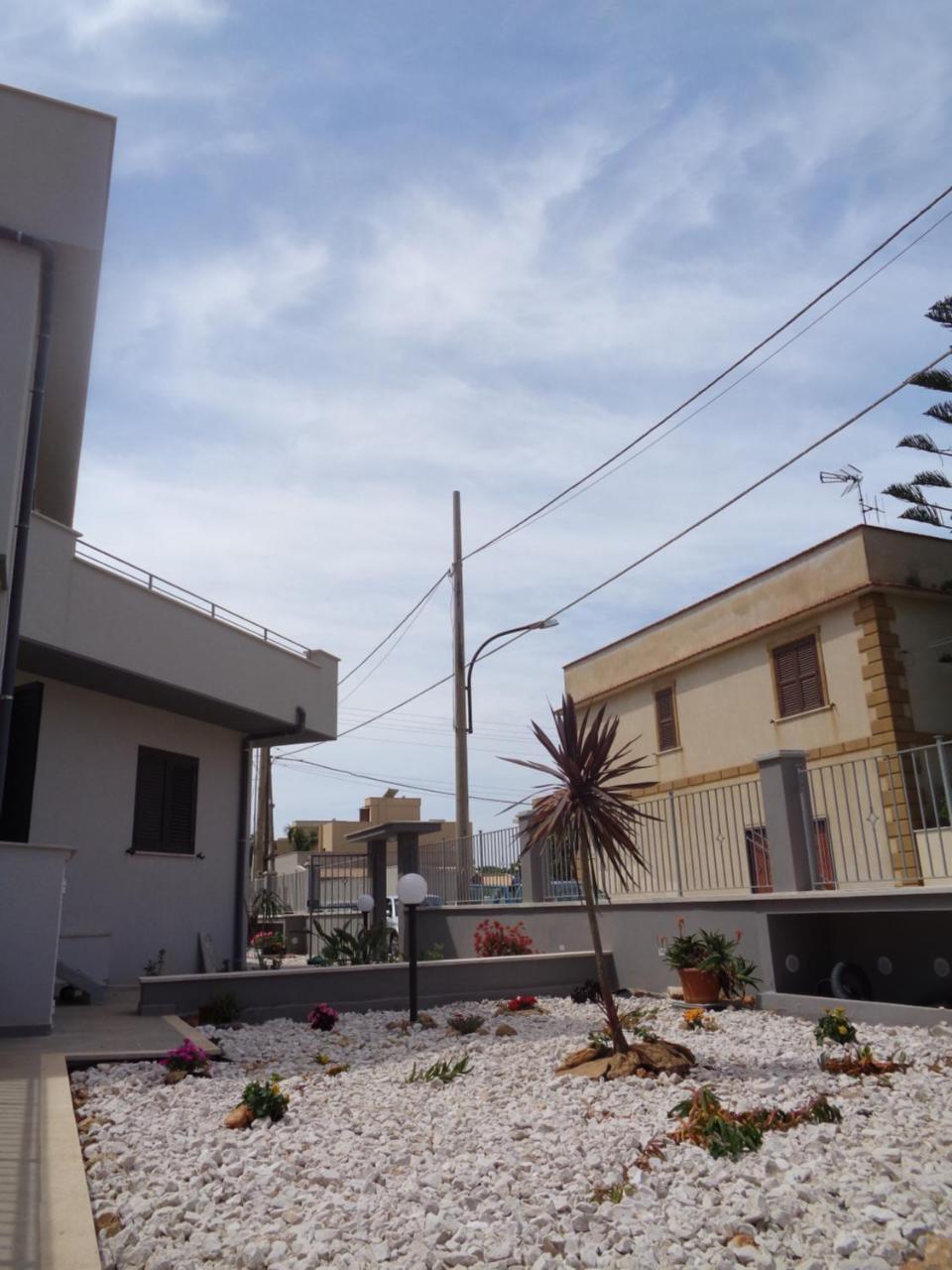Erice Playa Apartment Трапани Екстериор снимка